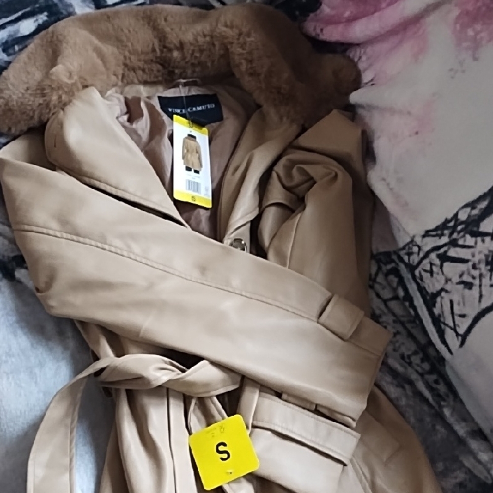 Vince Camuto Beige Trench Coat with Faux Fur Collar
